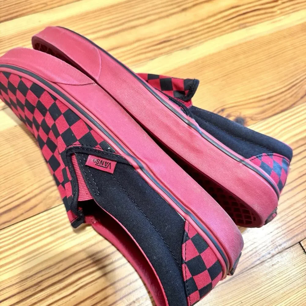 Vans Classic Slip On Checkerboard Red Black Mens 8.5 Womens 10 Skate Flat Shoes